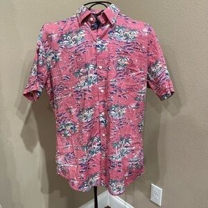 IZOD Saltwater Men's Rapture
Rose Button down Short Sleeve Shirt